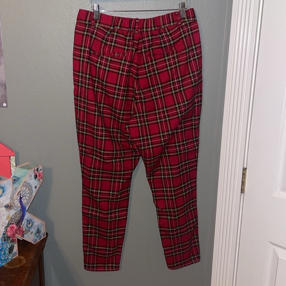 🍉 Women’s Red Plaid Medium Hot Topic Pants - Picture 5 of 7